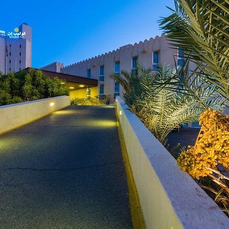 Tulip Inn Downtown Muscat Exteriör bild