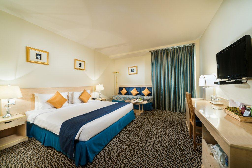 Tulip Inn Downtown Muscat Exteriör bild