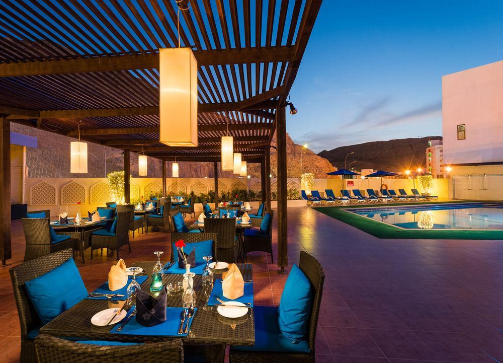 Tulip Inn Downtown Muscat Exteriör bild