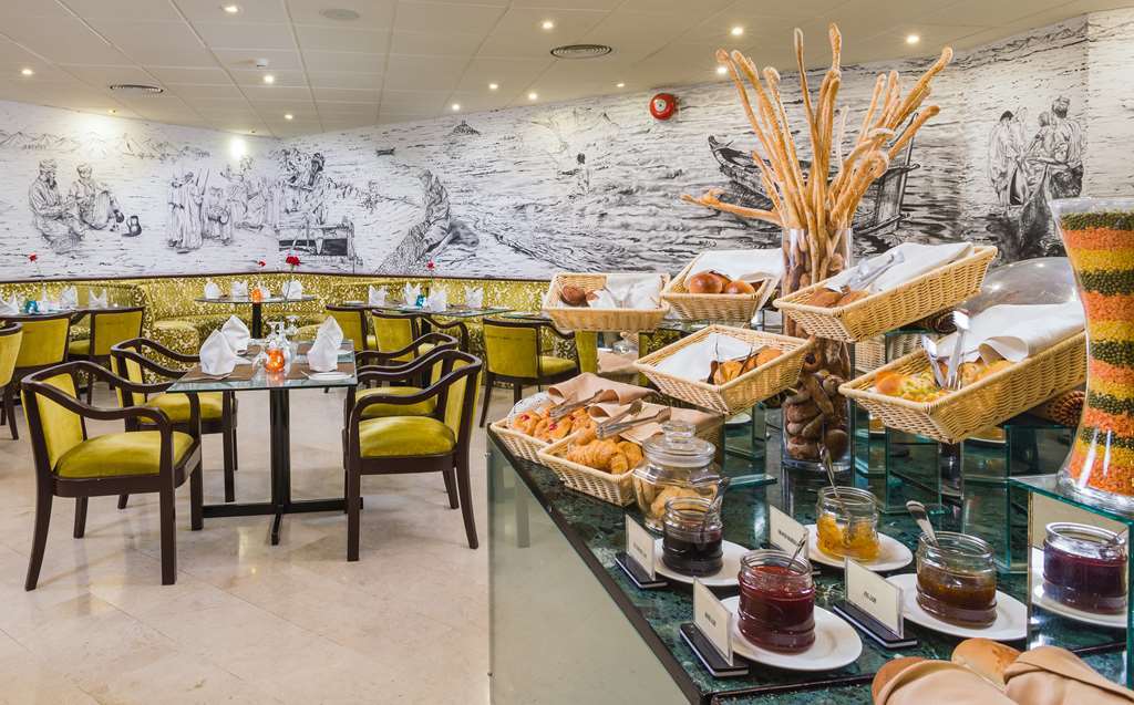Tulip Inn Downtown Muscat Exteriör bild